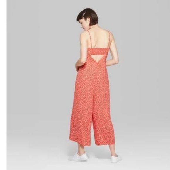 Wild fable floral print cut out back wide leg jumpsuit size large - Picture 2 of 9